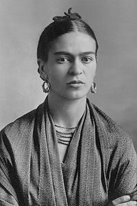Frida_Kahlo,_by_Guillermo_Kahlo