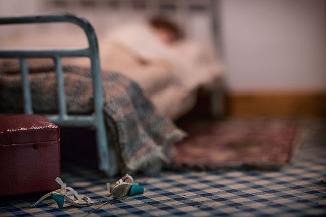 640px-Nutshell_Studies_of_Unexplained_Death,_Unpapered_Bedroom_3